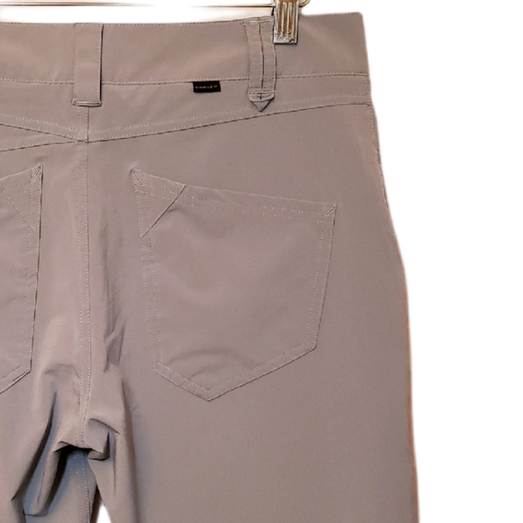 Oakley Shorts Zip Flat Front Pale Grey Size 30W - Picture 5 of 5